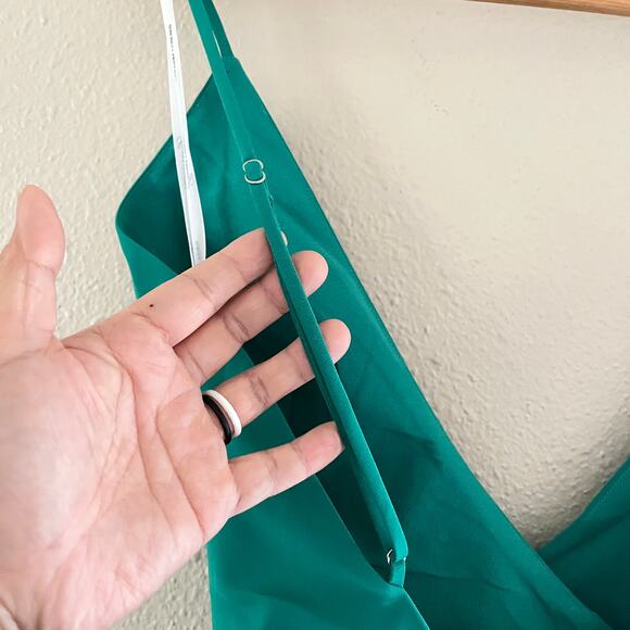 NEW Revolve x Lovers + Friends Evergreen Ruffled dress in Jewel Green - Picture 8 of 11